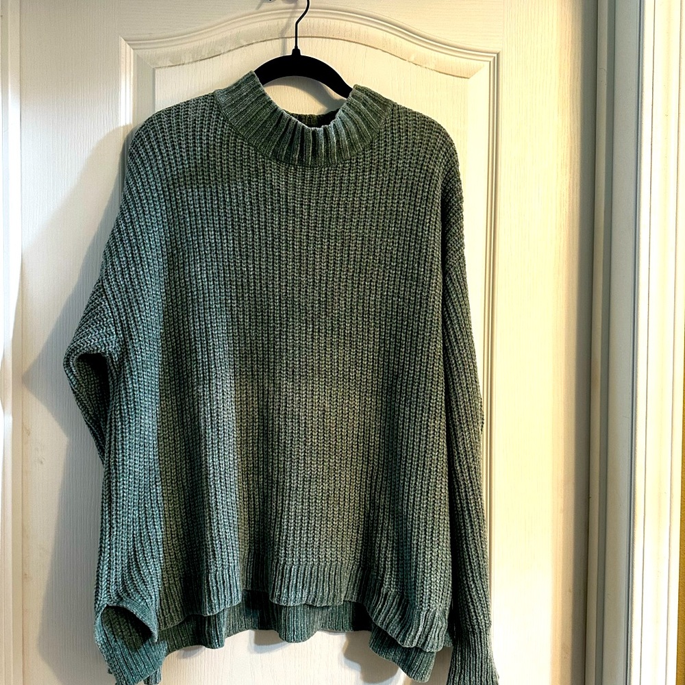 Time & Tru Sweater